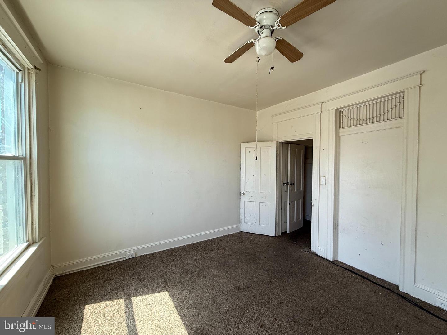 2706 Winchester St Property Photo 5