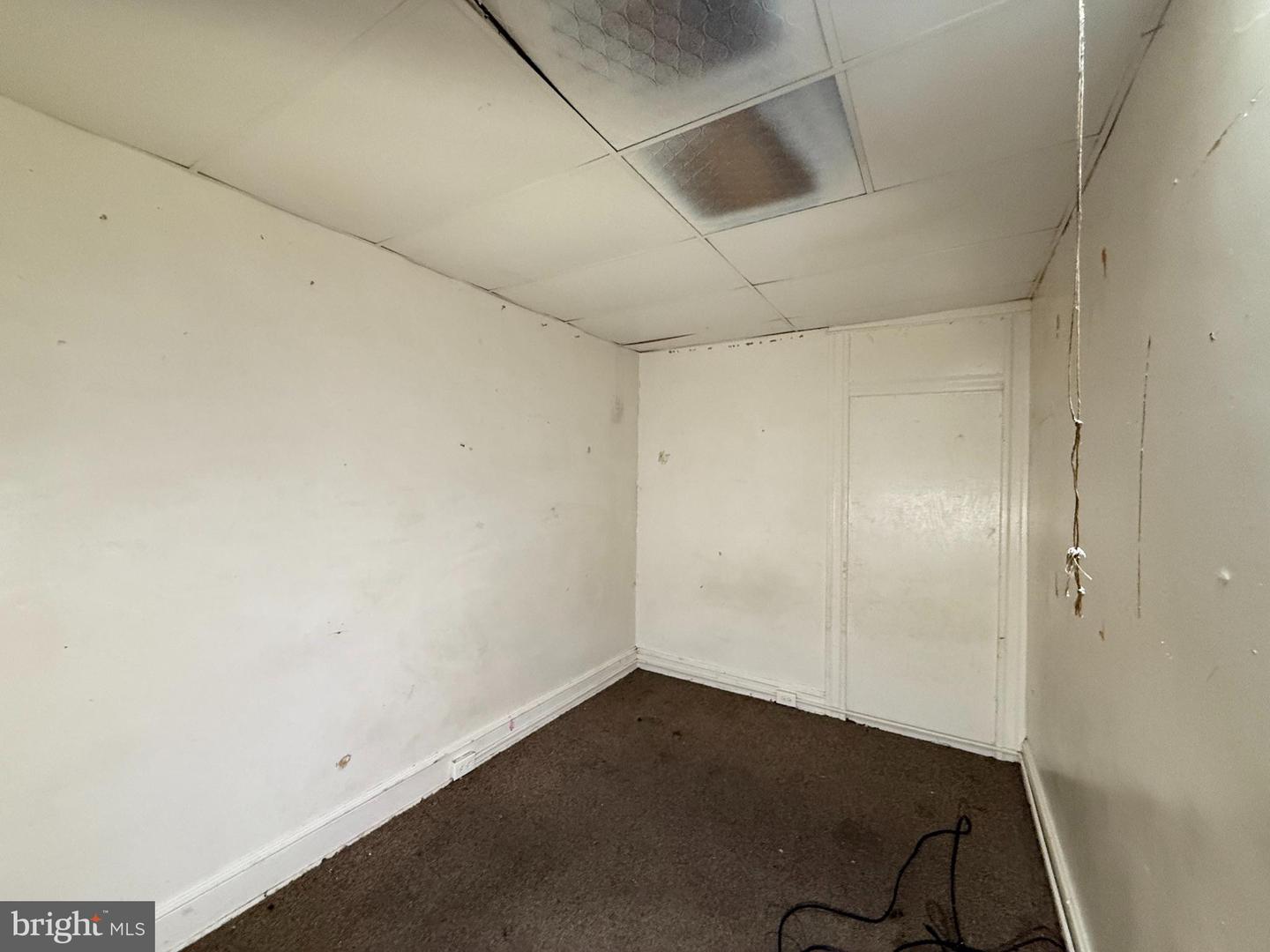 2706 Winchester St Property Photo 7