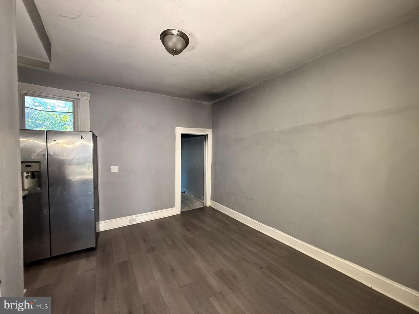 2422 Brentwood Ave Property Photo 5