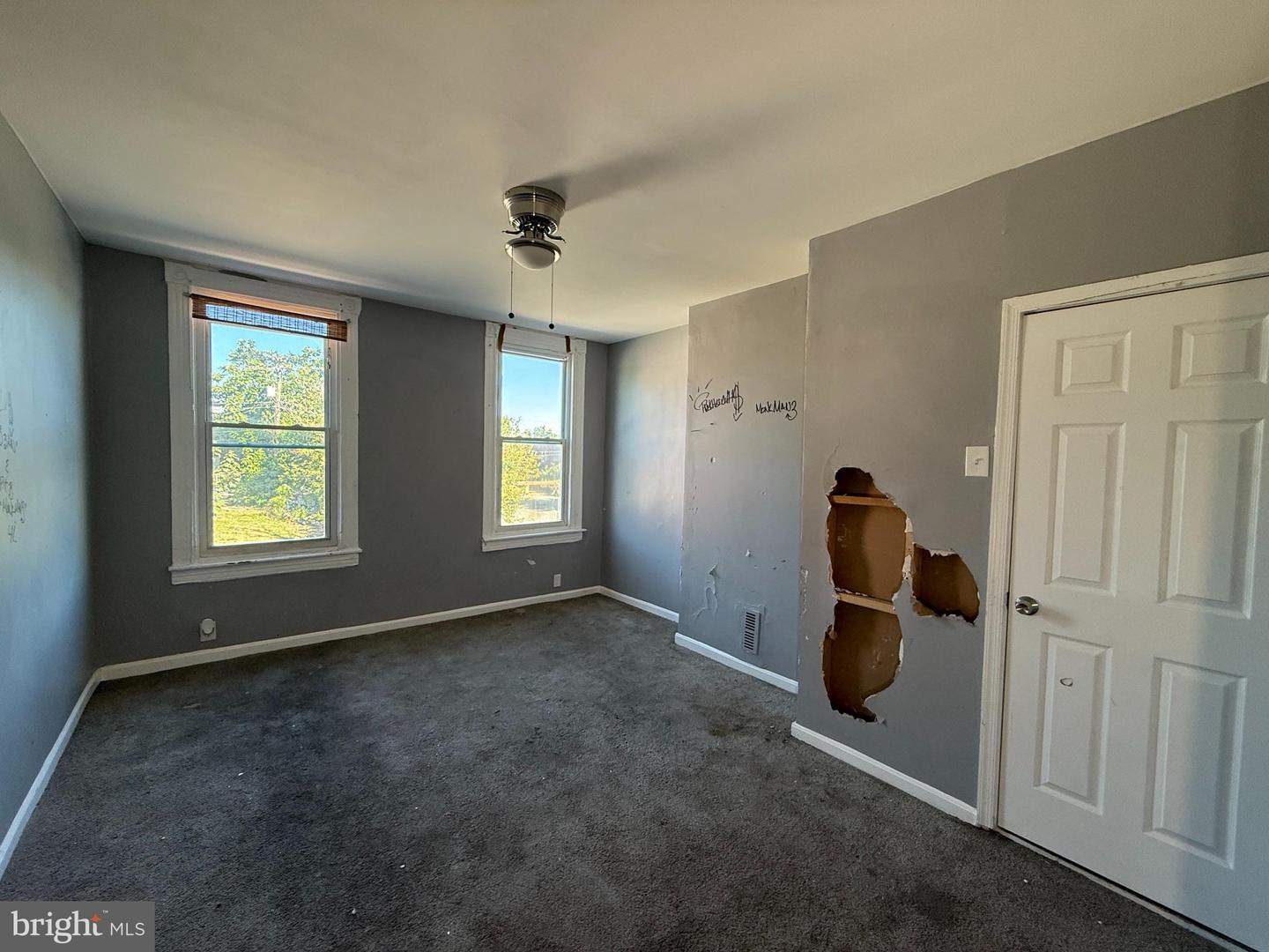 2422 Brentwood Ave Property Photo 8