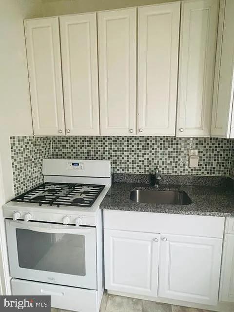 1112 N Eden St N Property Photo 11