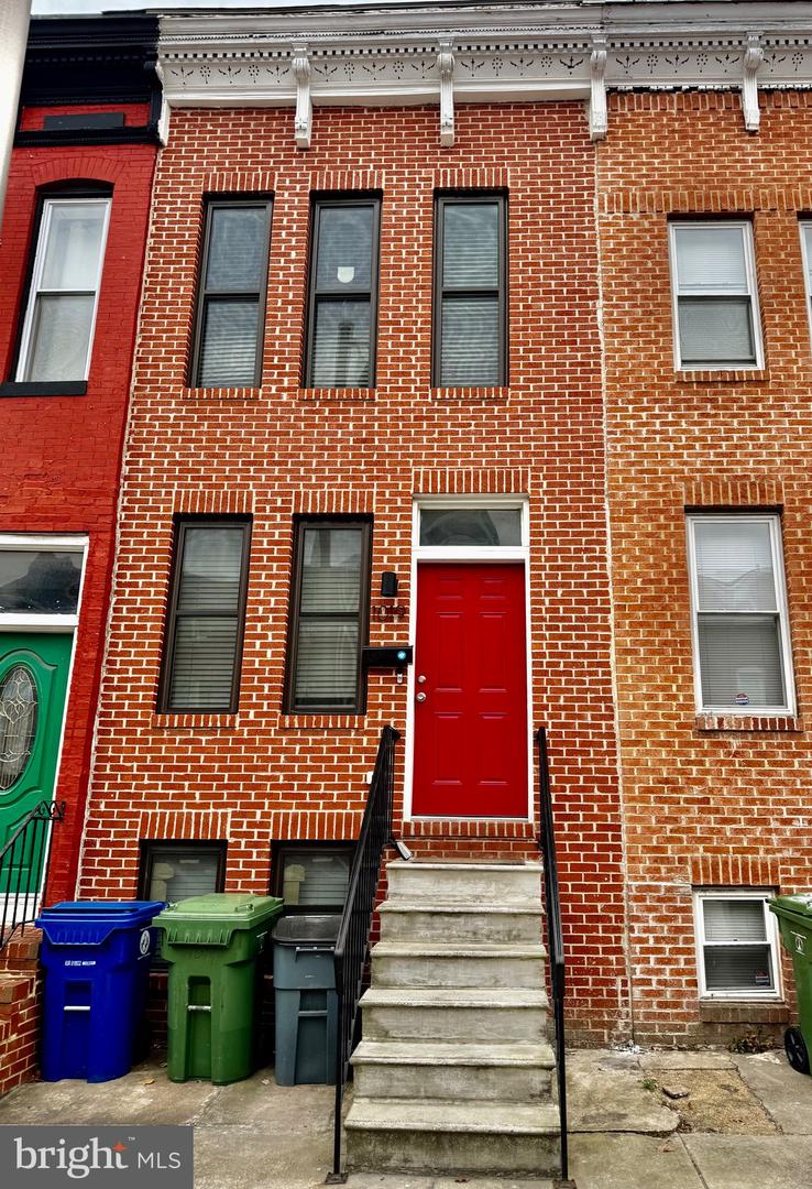 1019 W FAYETTE ST Property Photo 1