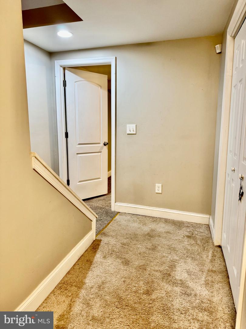 1019 W Fayette St Property Photo 28