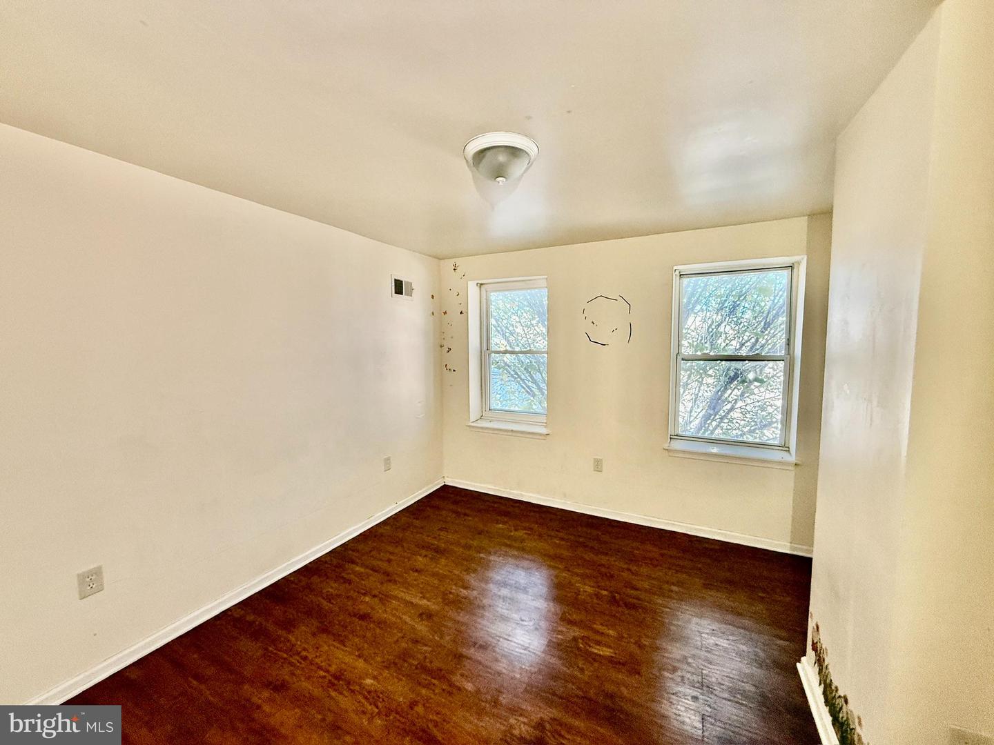 340 S Calhoun St Property Photo 8