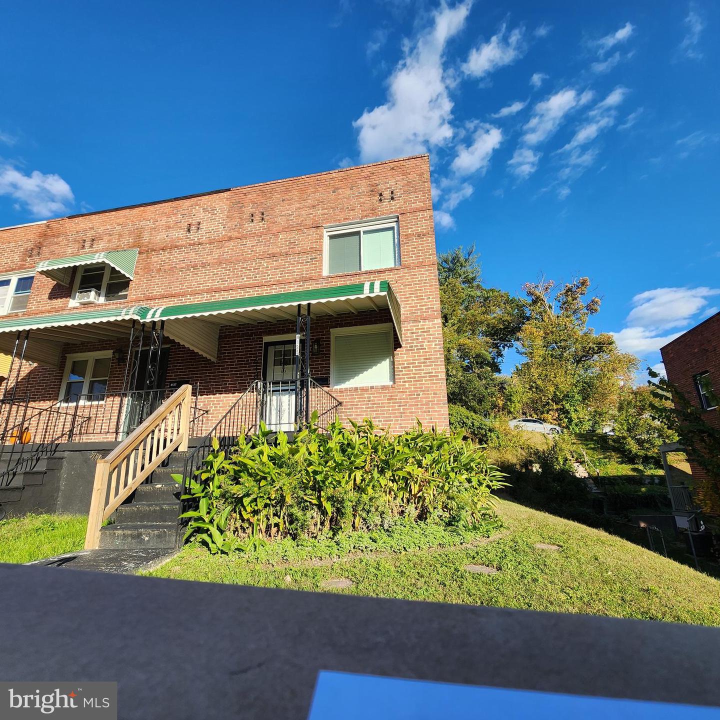 4135 THE ALAMEDA Property Photo 1