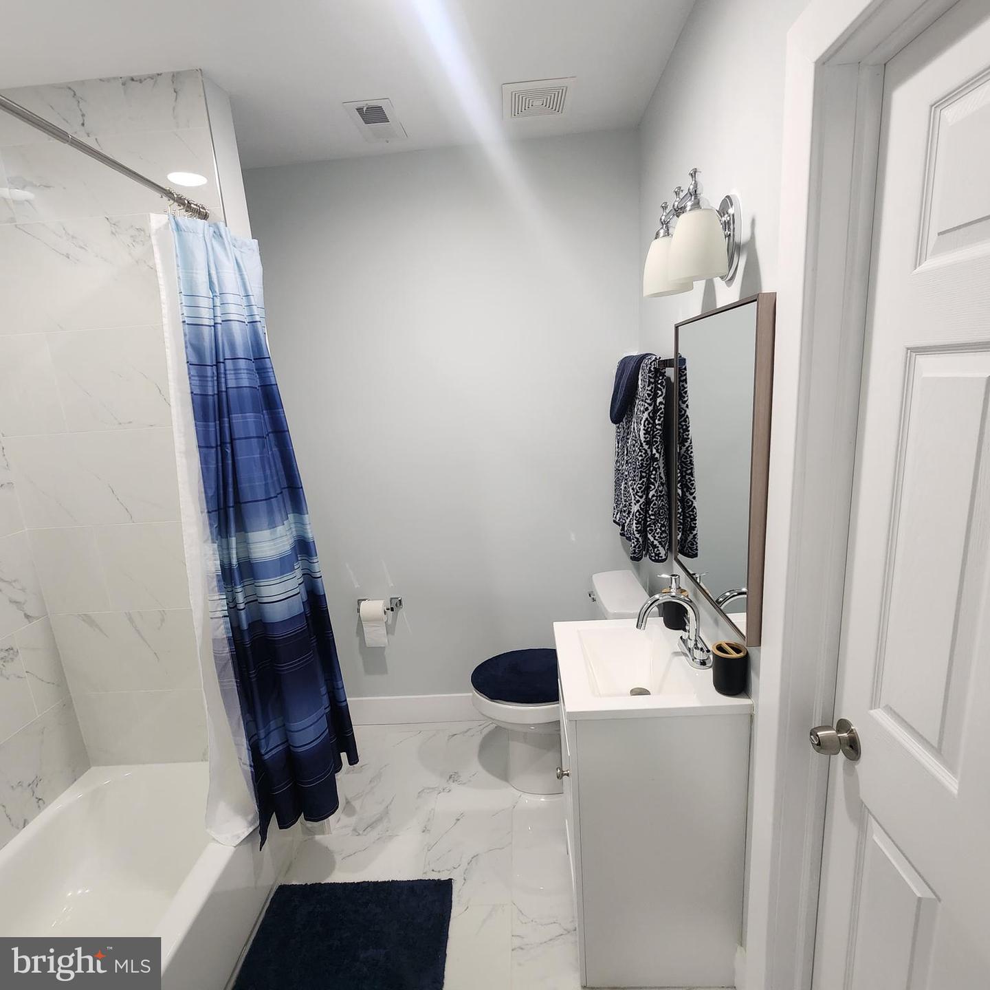 2751 Fenwick Ave Property Photo 10