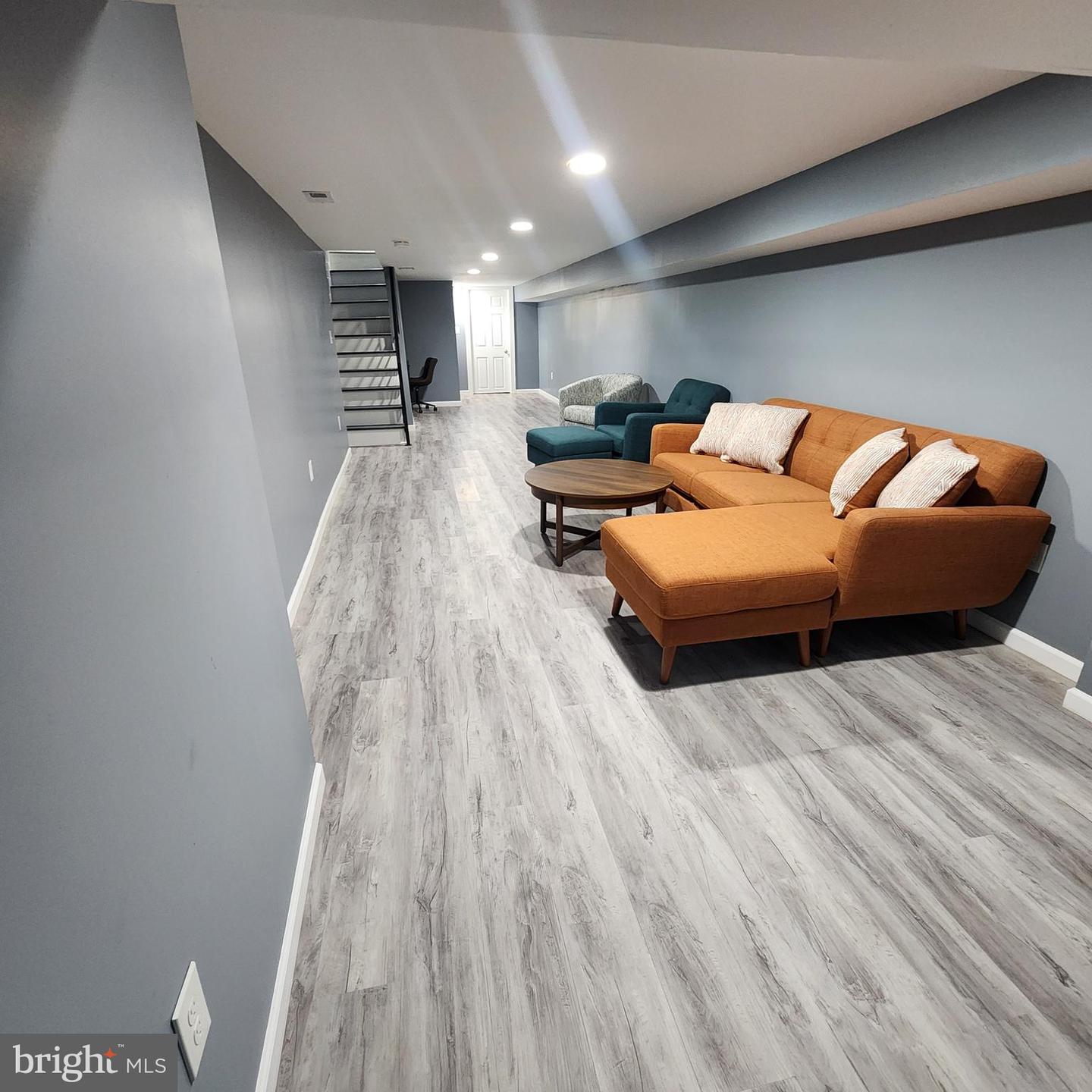 2751 Fenwick Ave Property Photo 18