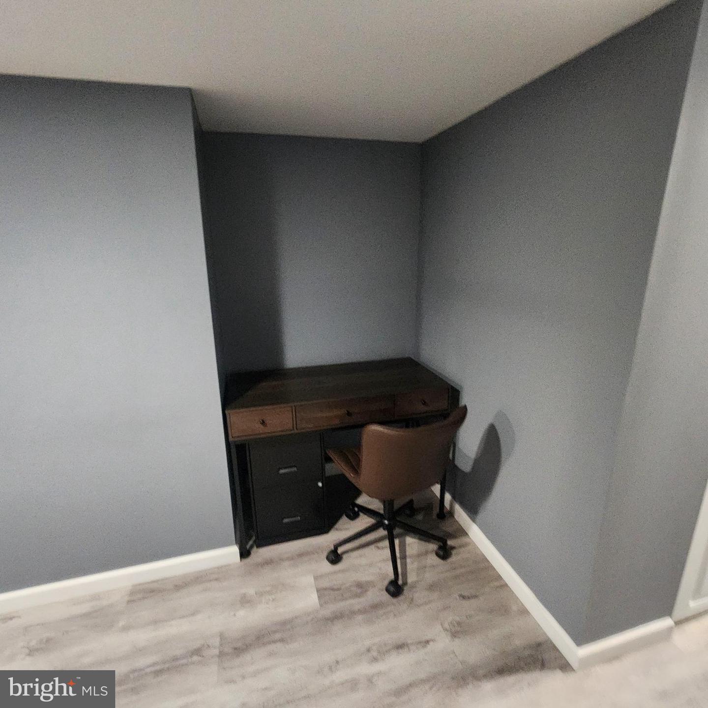 2751 Fenwick Ave Property Photo 19