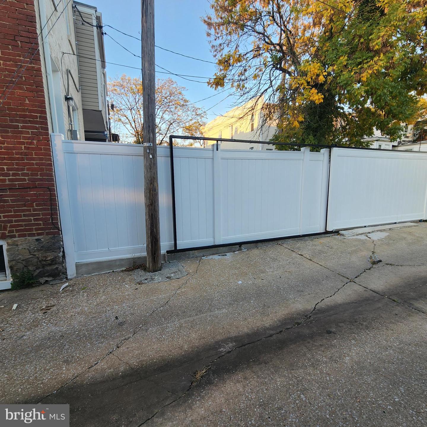 2751 Fenwick Ave Property Photo 20