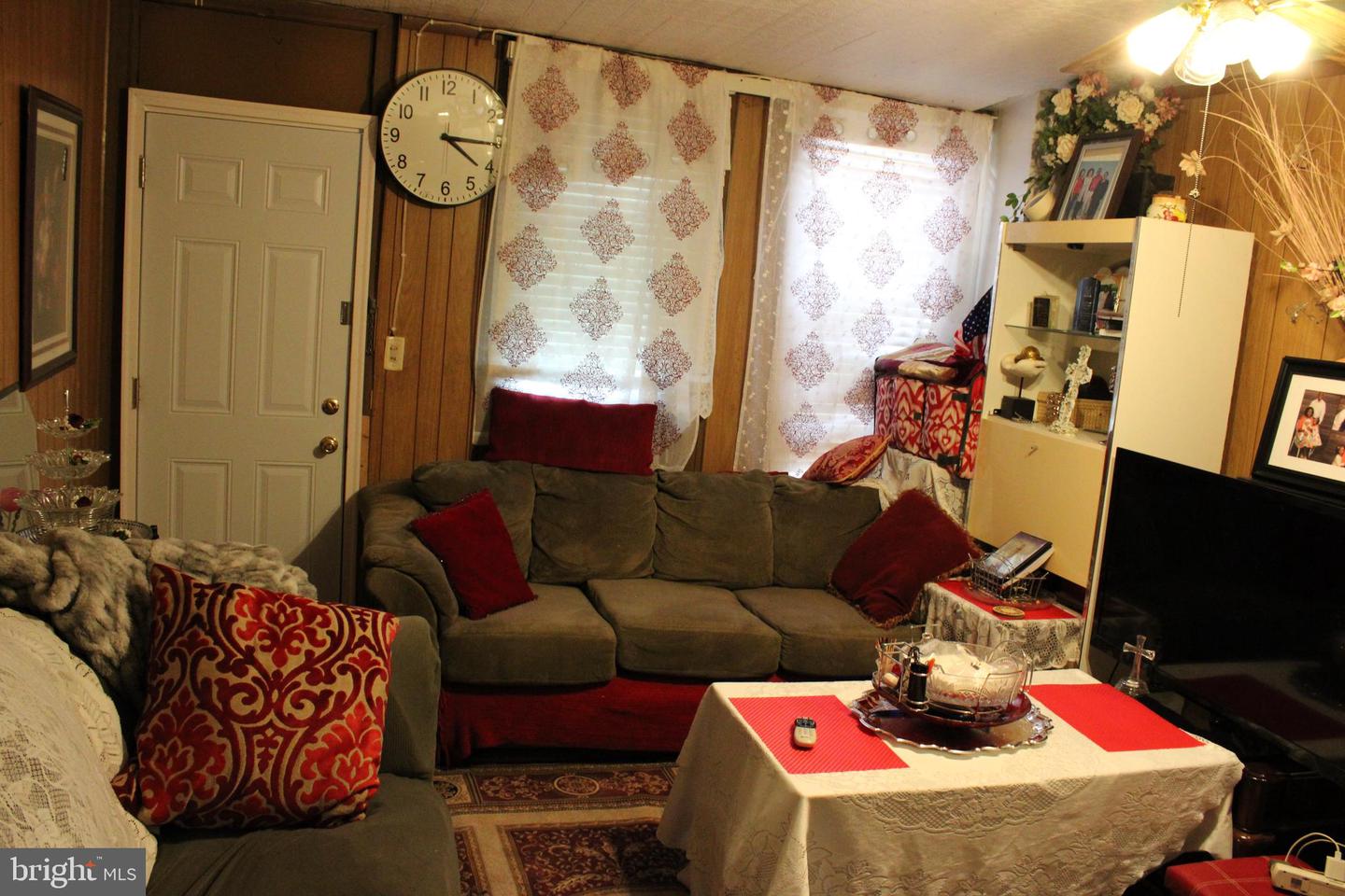 3144 Ravenwood Ave Property Photo 4