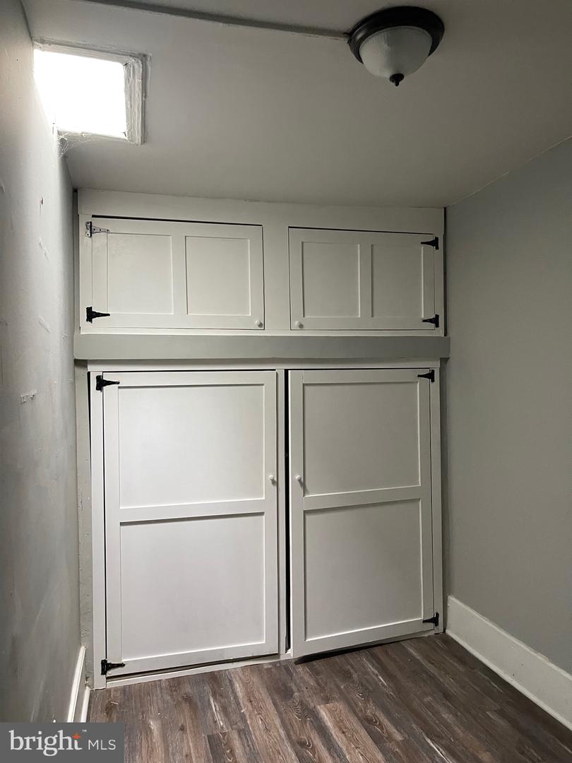 1113 N Montford Ave Property Photo 13