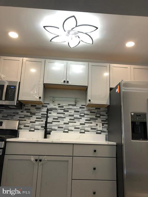 2802 Windsor Ave Property Photo 1