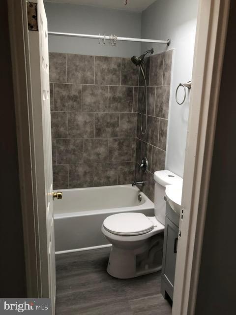 2802 Windsor Ave Property Photo 16
