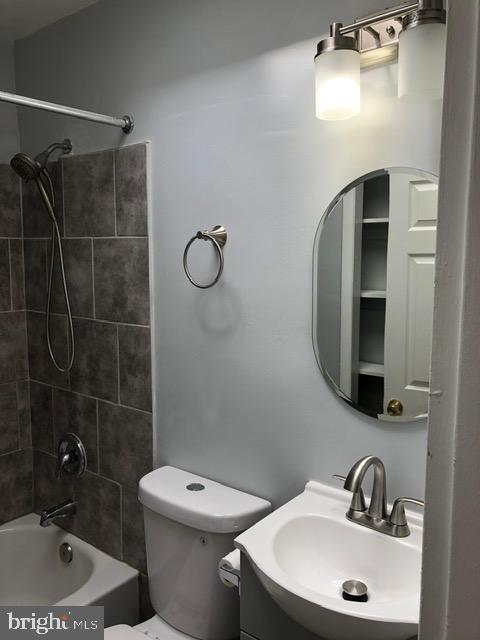 2802 Windsor Ave Property Photo 18