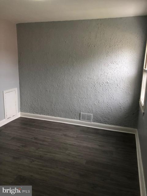 2802 Windsor Ave Property Photo 25