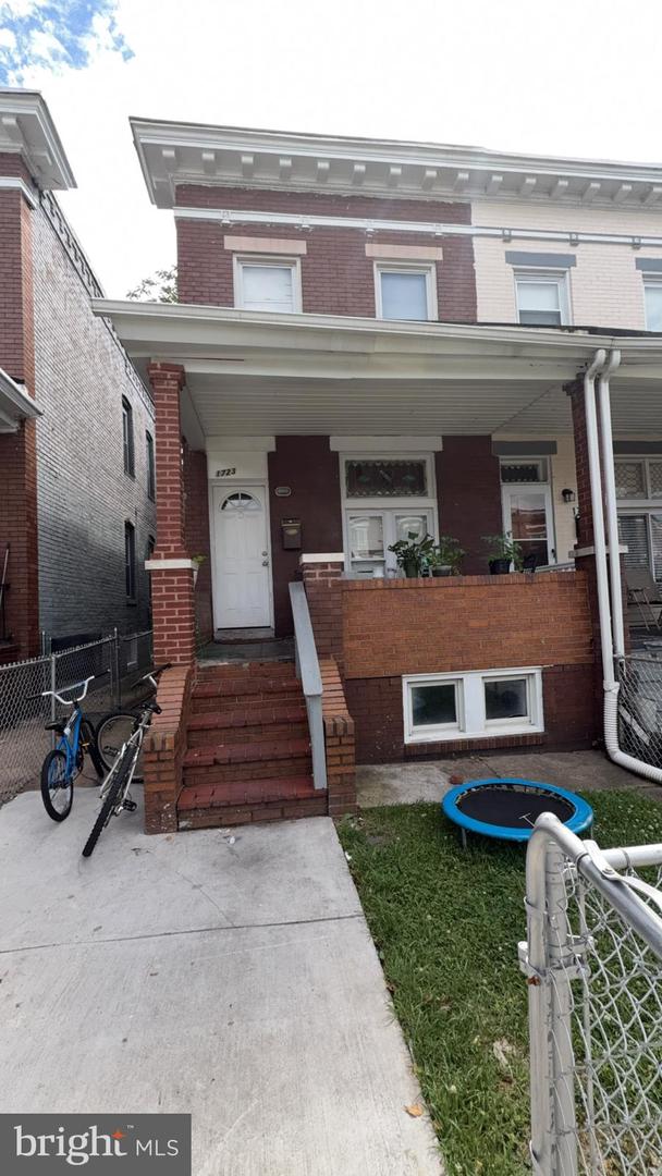 1723 Homestead St Property Photo 1