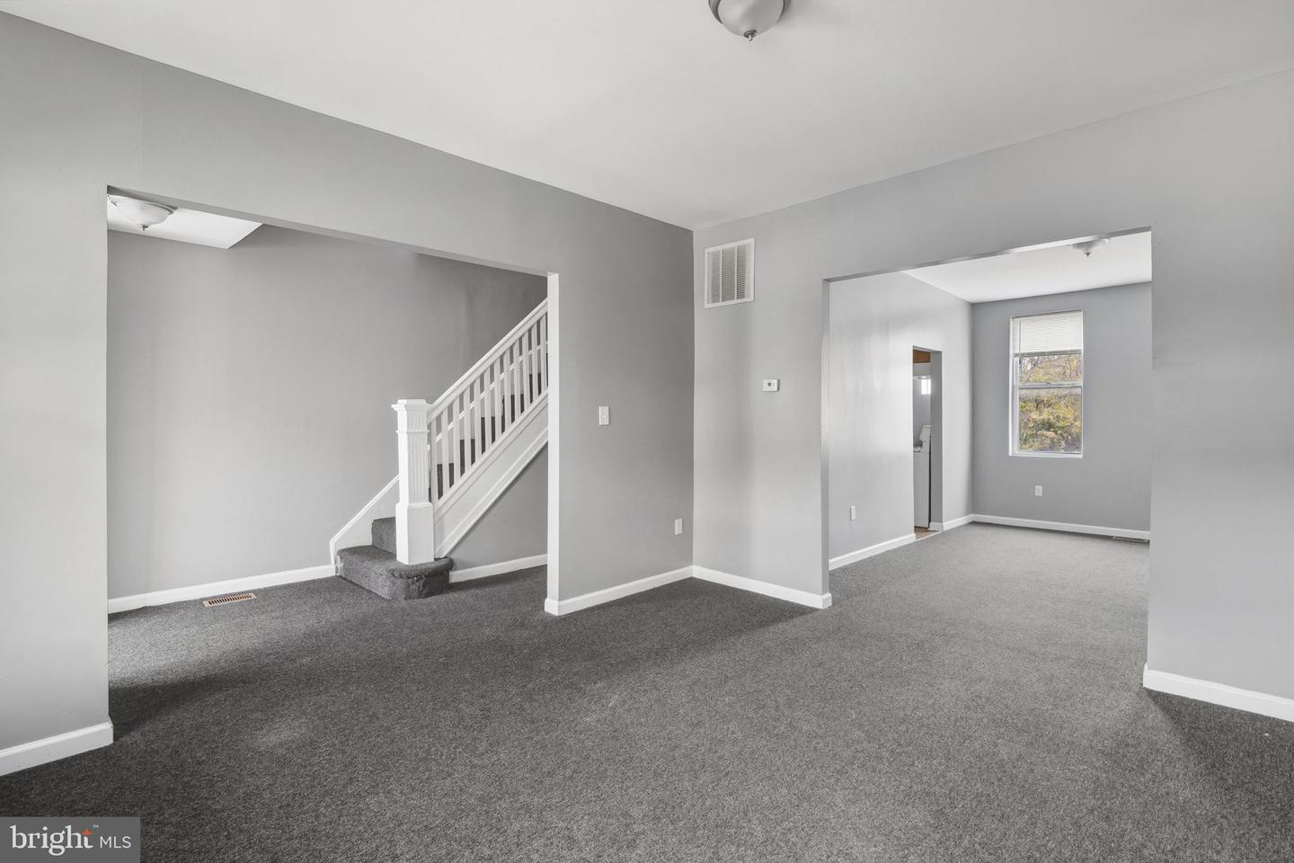 1209 Dukeland St Property Photo 1