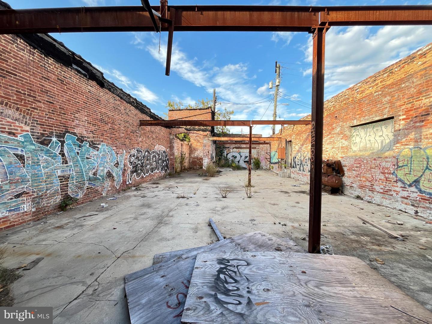 1301 N Wolfe St Property Photo 16