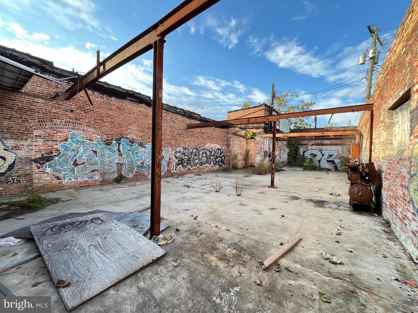 1301 N Wolfe St Property Photo 17
