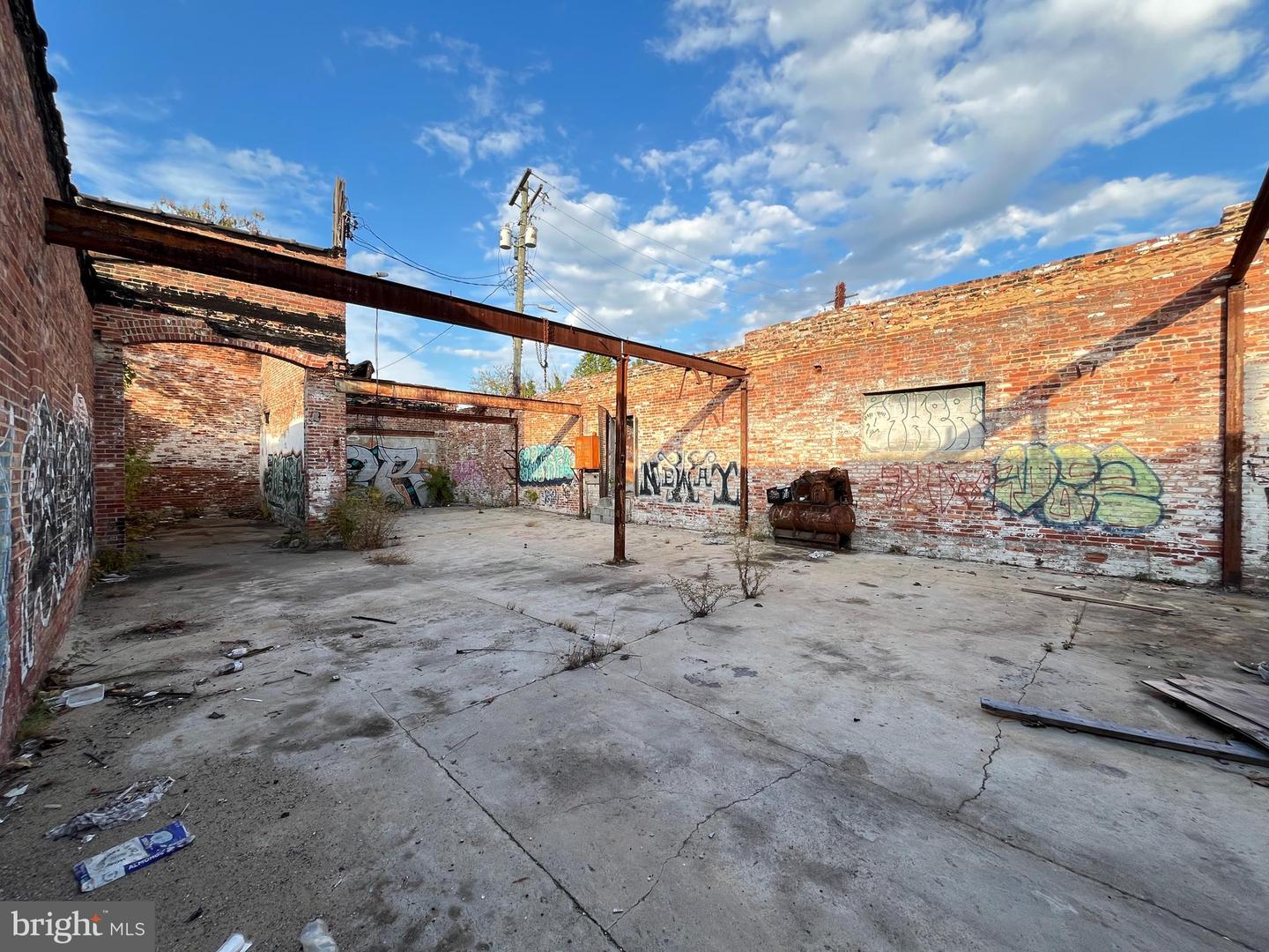 1301 N Wolfe St Property Photo 18