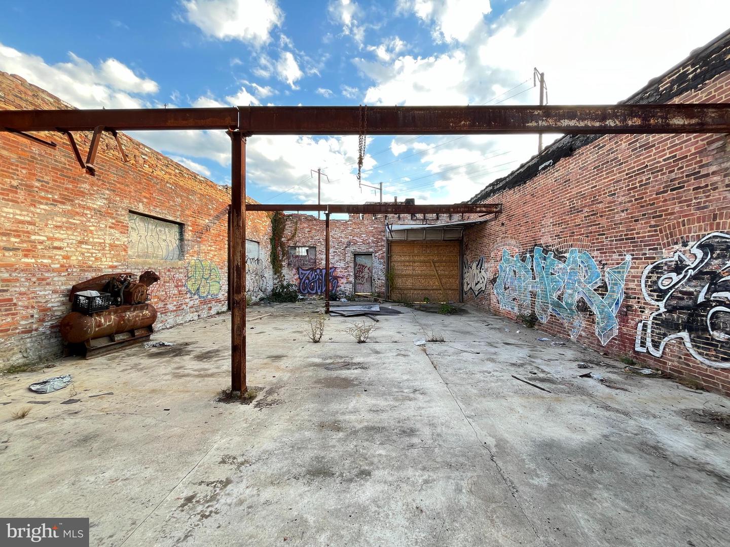 1301 N Wolfe St Property Photo 19