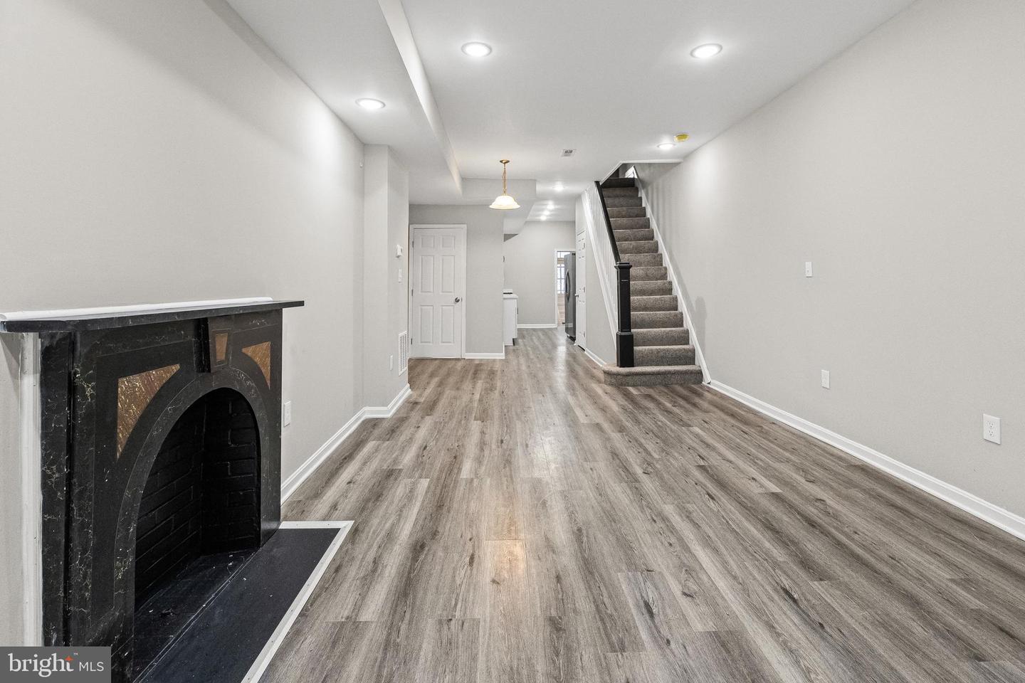 1807 E Federal St Property Photo 4