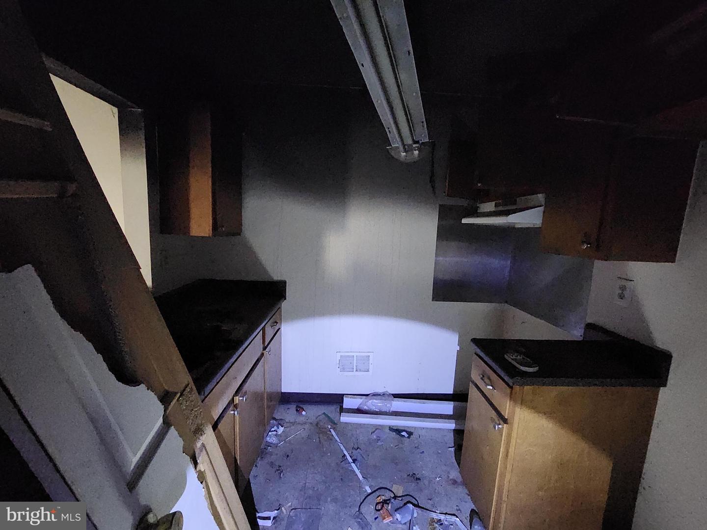 922 Calhoun St Property Photo 6