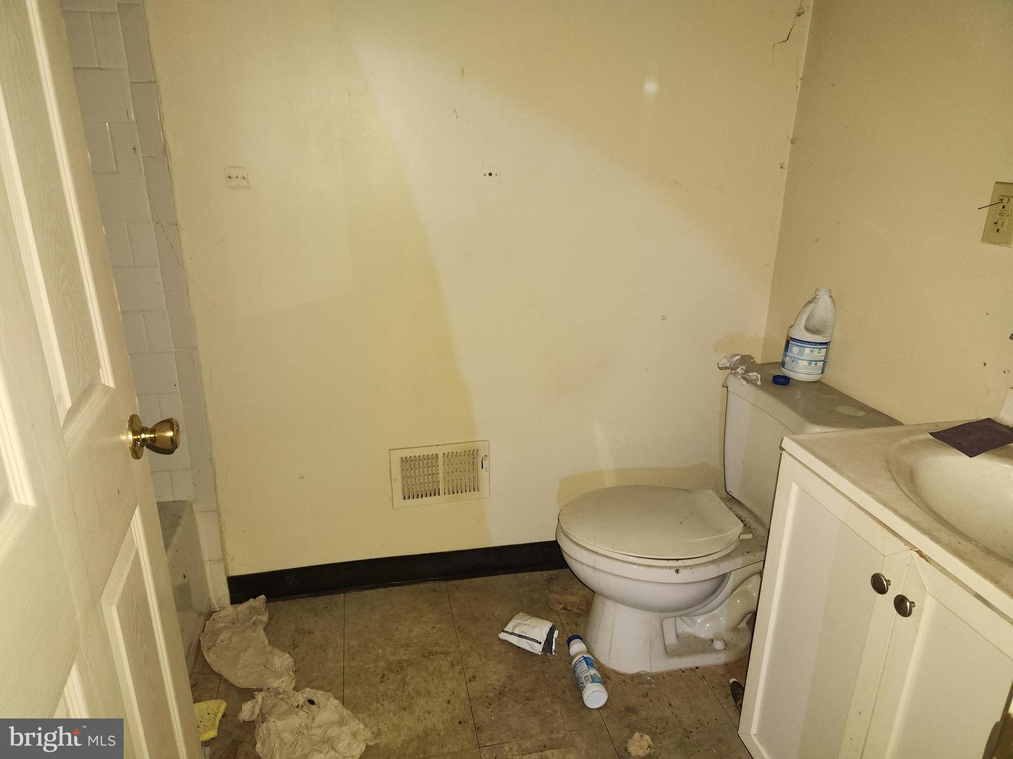 922 Calhoun St Property Photo 9