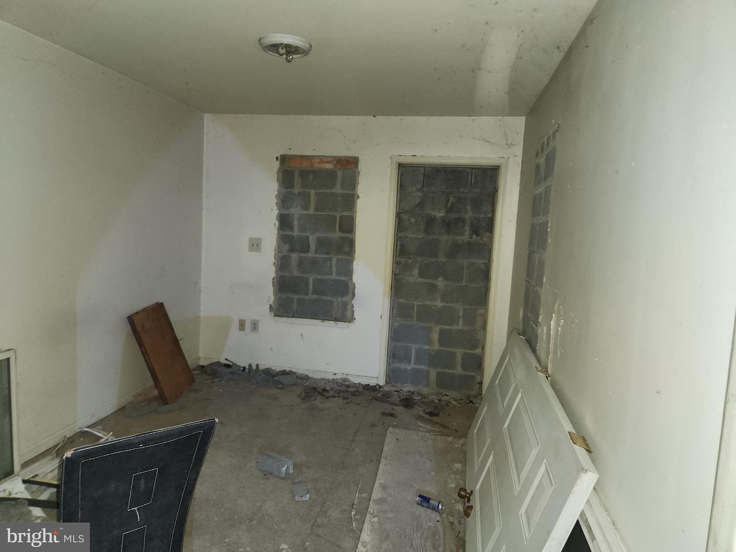 922 Calhoun St Property Photo 10