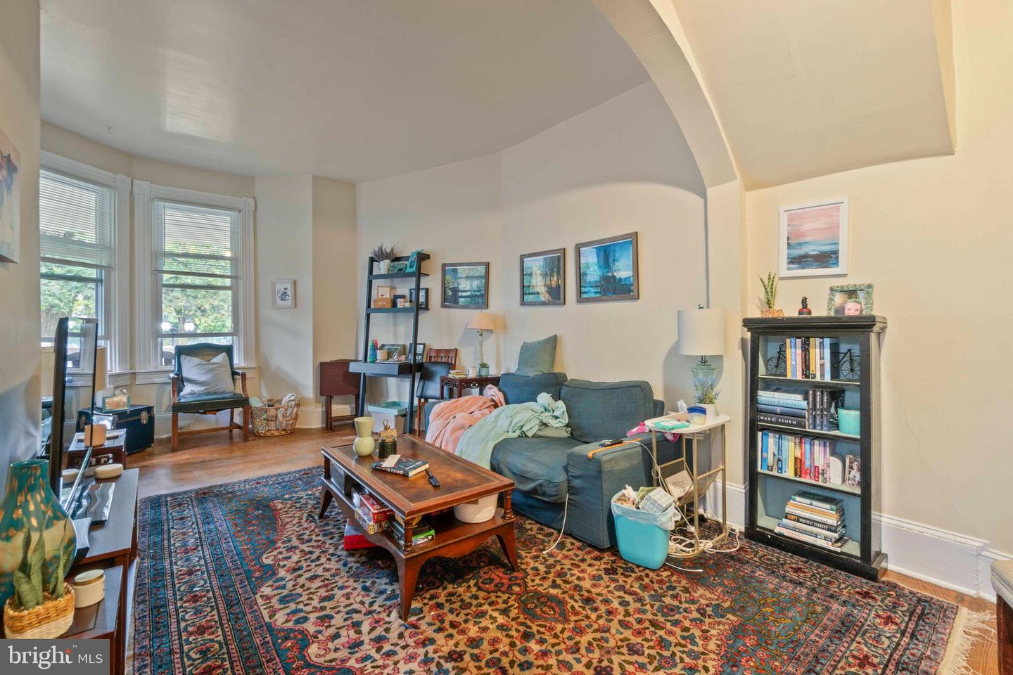 5009 Roland Ave Property Photo 11