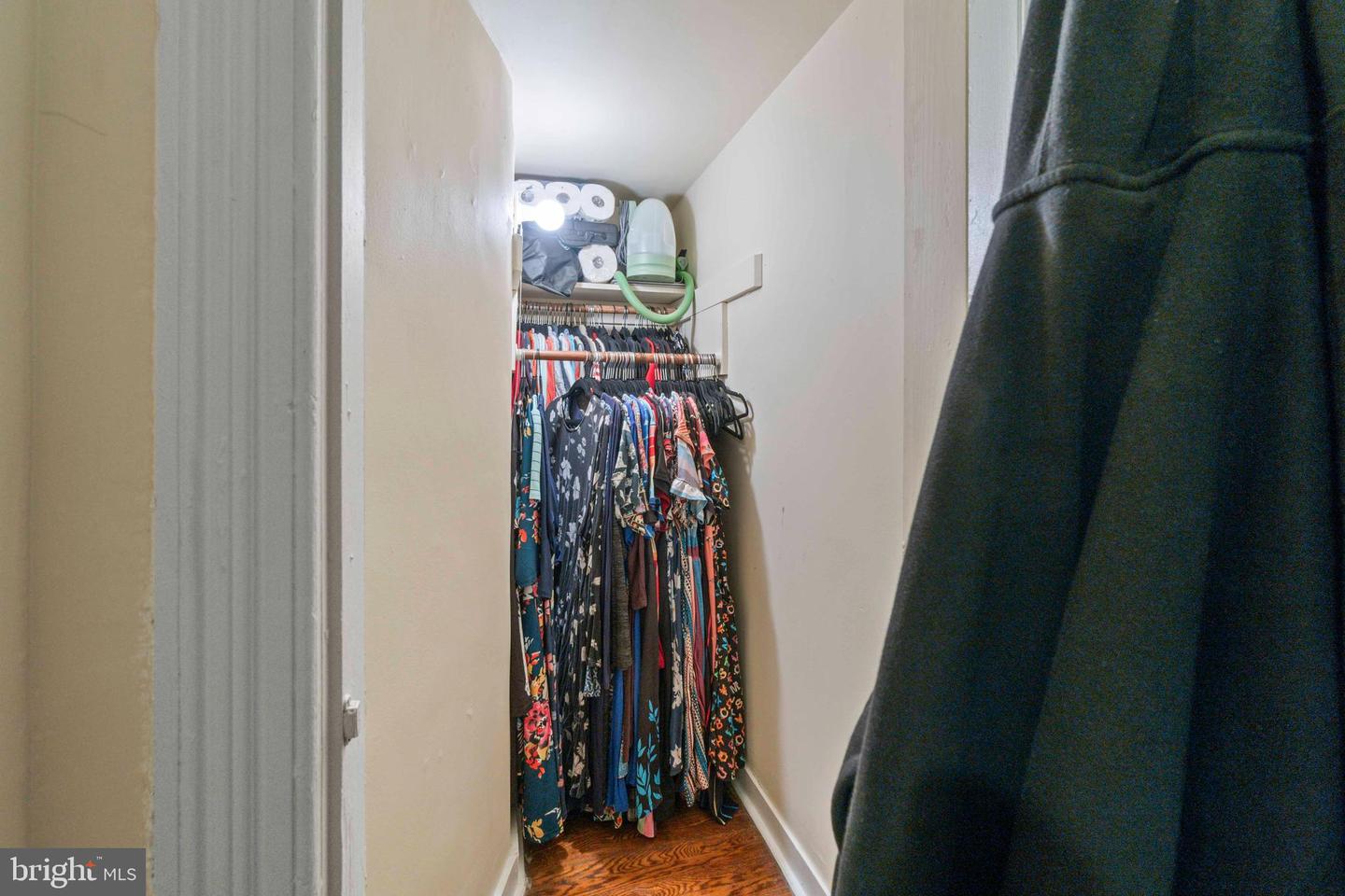 5009 Roland Ave Property Photo 17