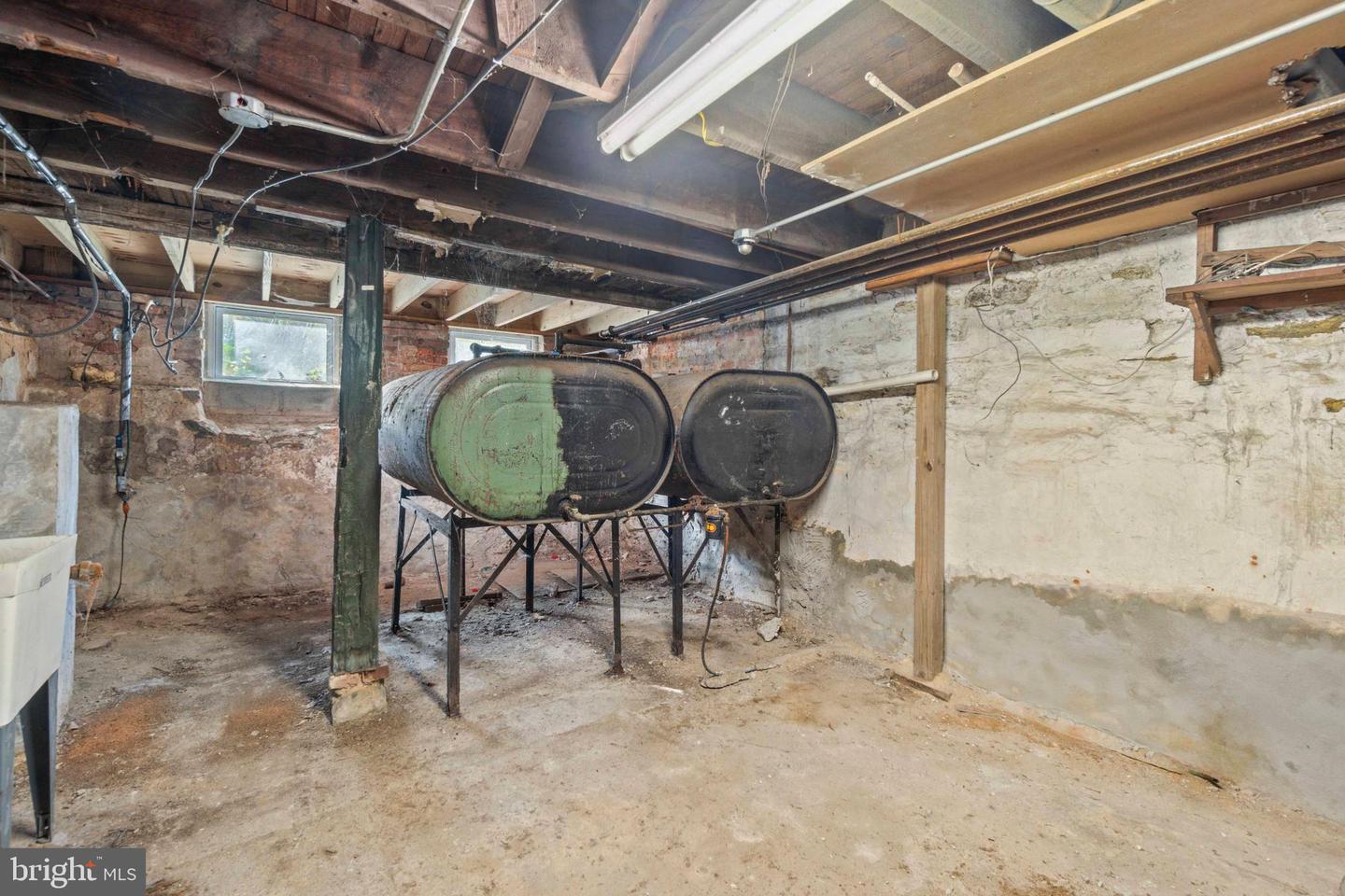 5009 Roland Ave Property Photo 29