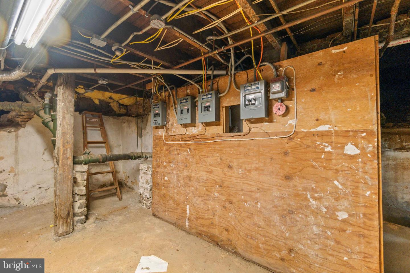 5009 Roland Ave Property Photo 31