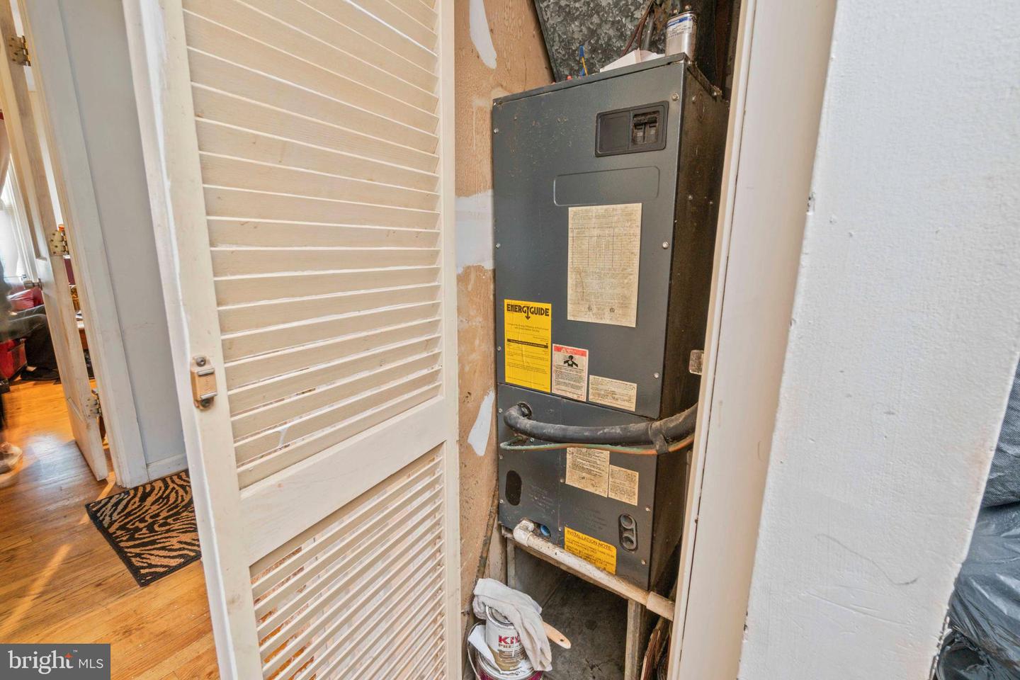 5009 Roland Ave Property Photo 33