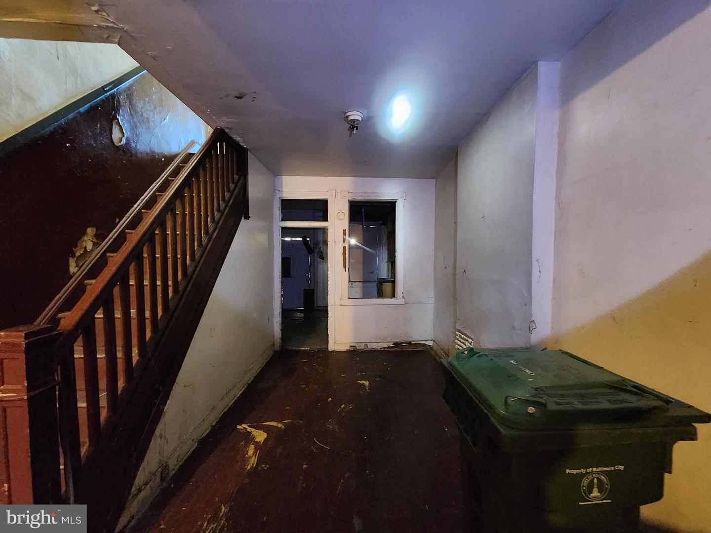 2552 Boyd St Property Photo 5