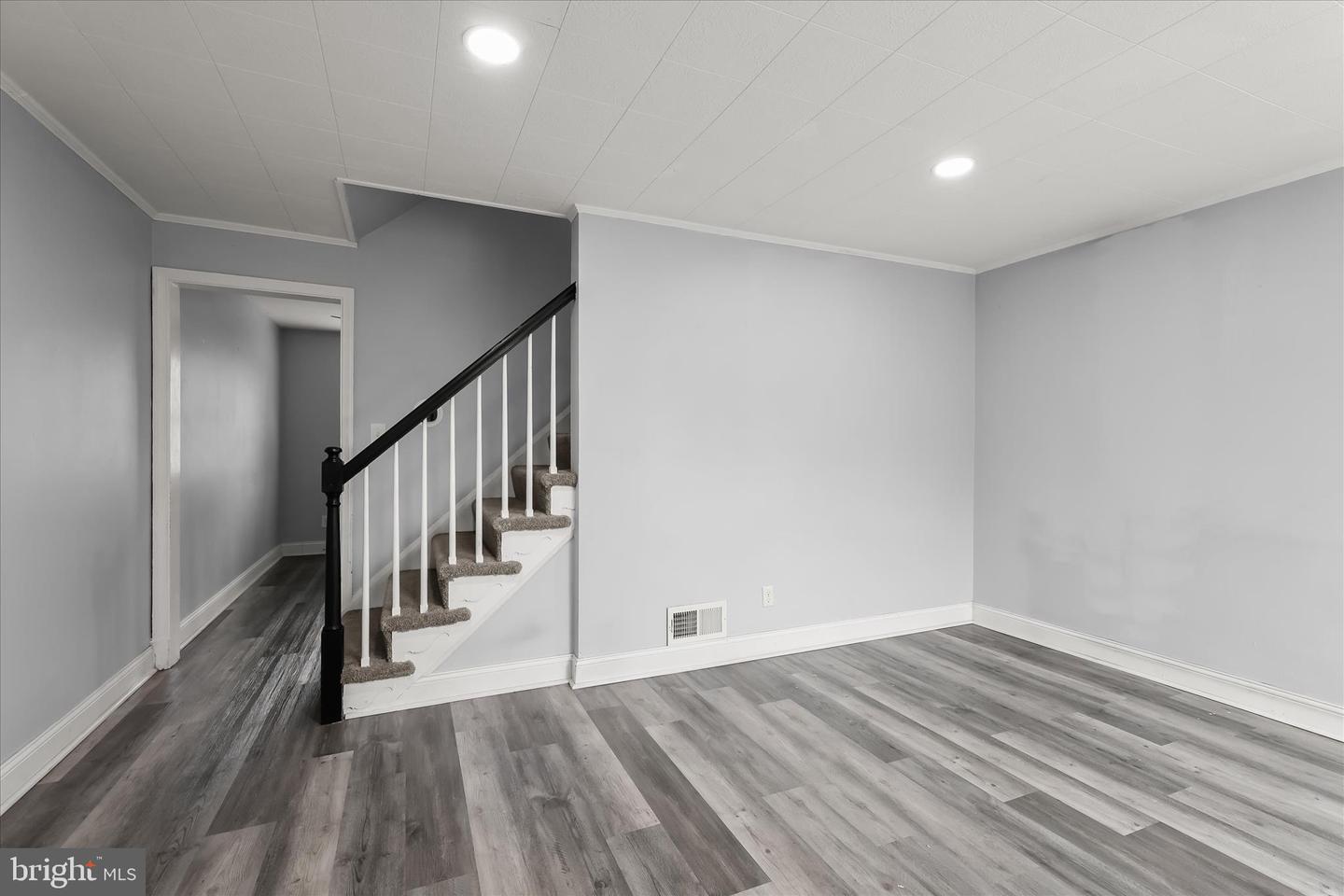 4352 Eldone Rd Property Photo 6