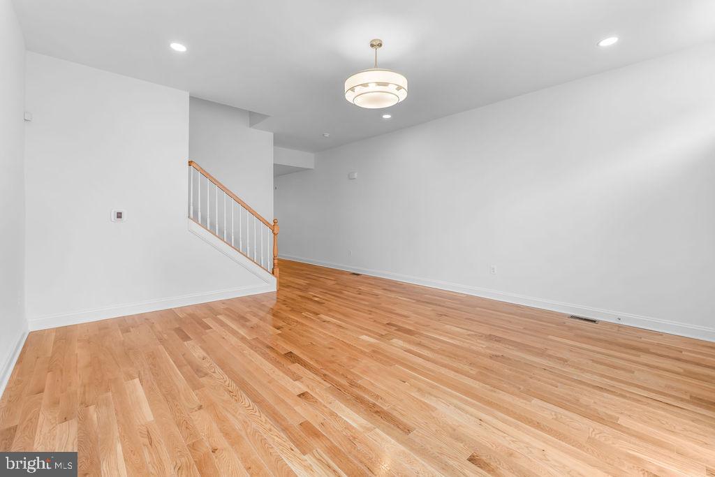 41 S Fulton Ave Property Photo 5