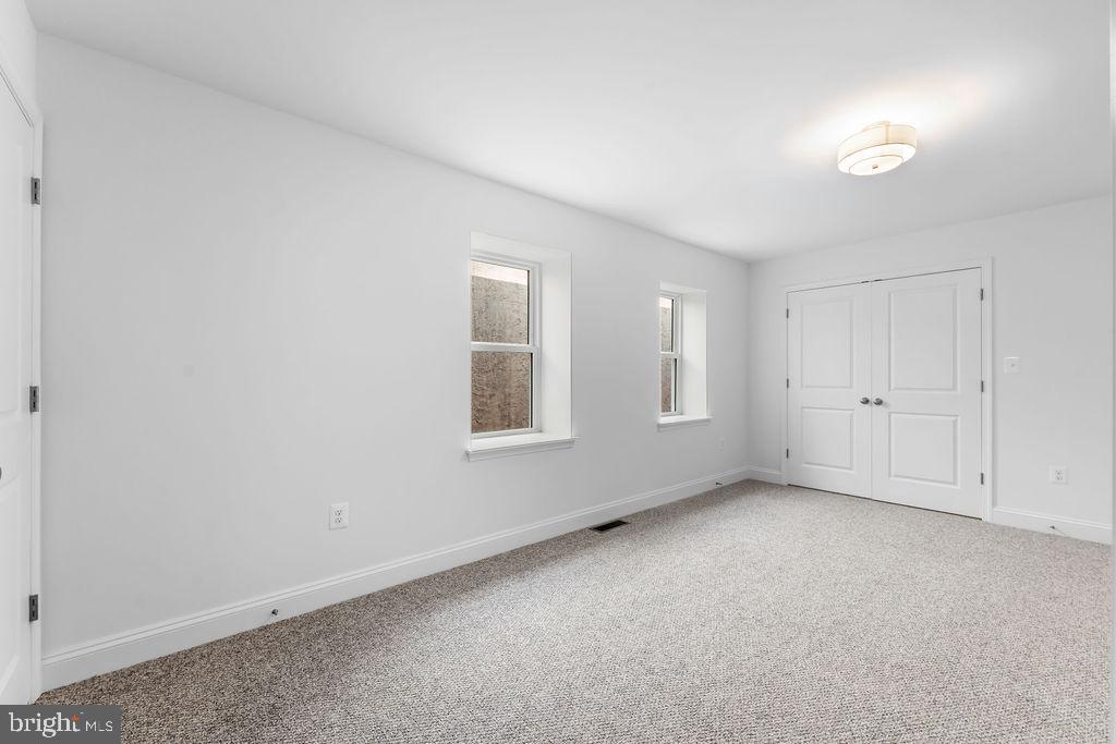41 S Fulton Ave Property Photo 21
