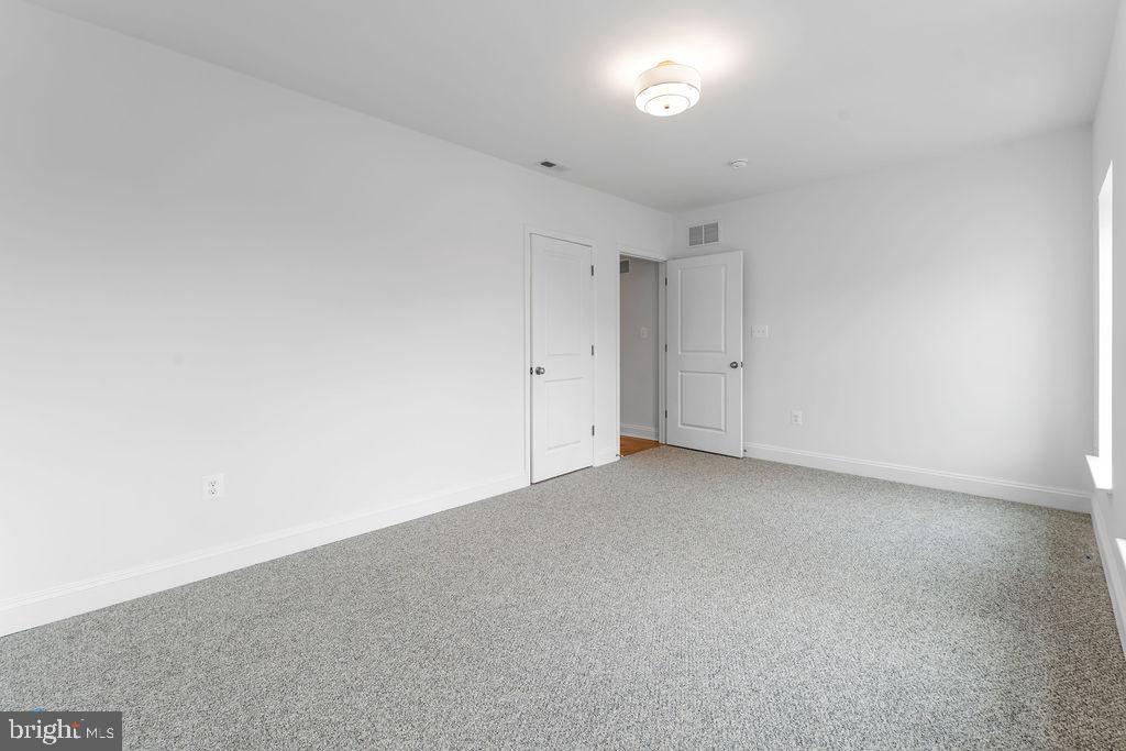 41 S Fulton Ave Property Photo 29