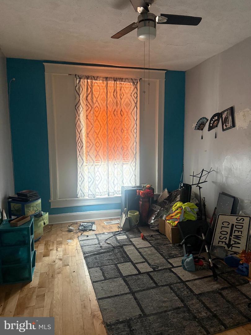MDBA2194730 Property Photo 2