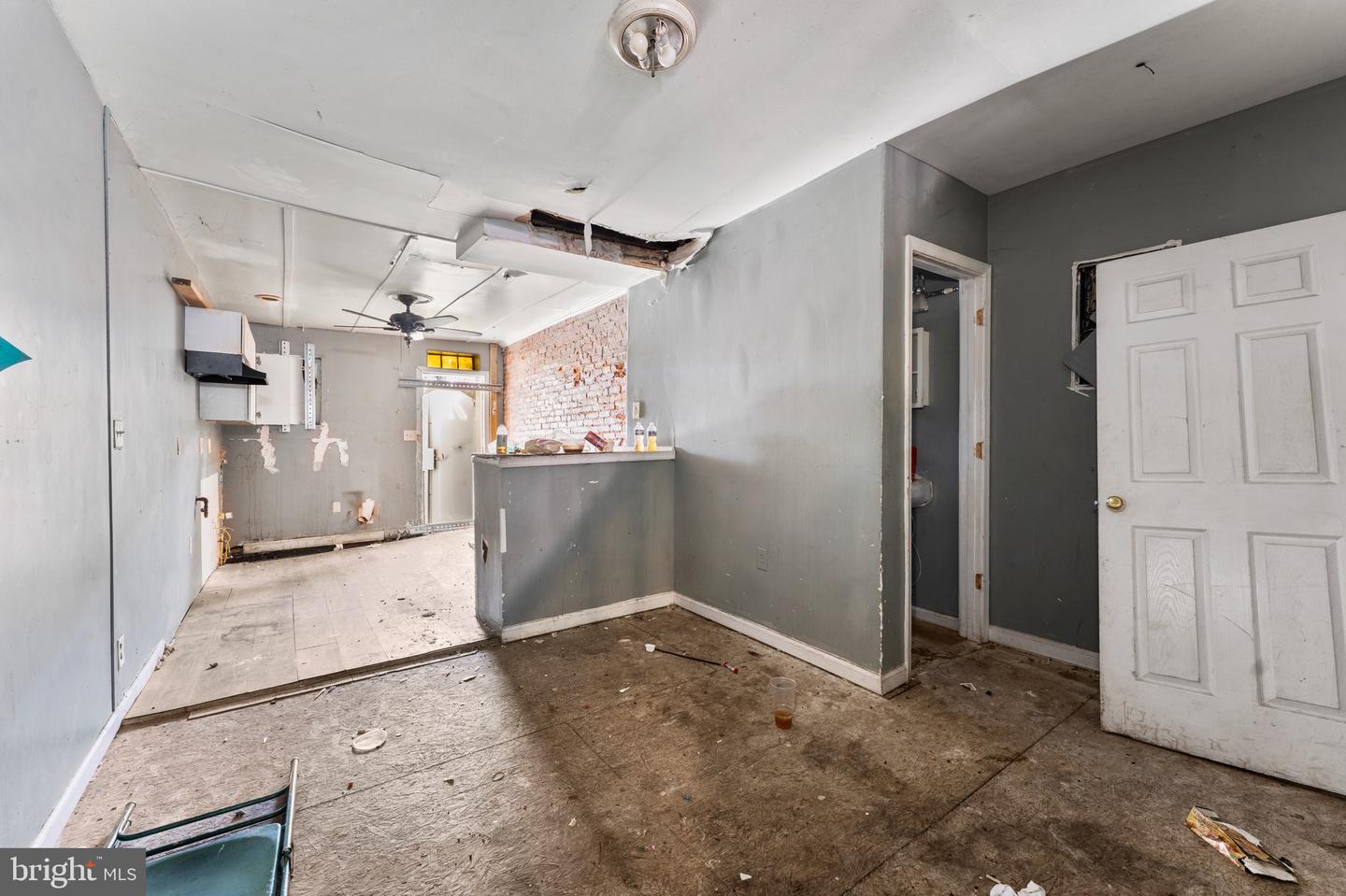 1109 N Carrollton Ave Property Photo 6