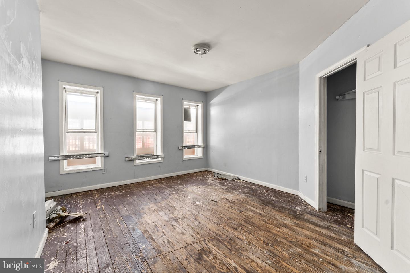 1109 N Carrollton Ave Property Photo 8