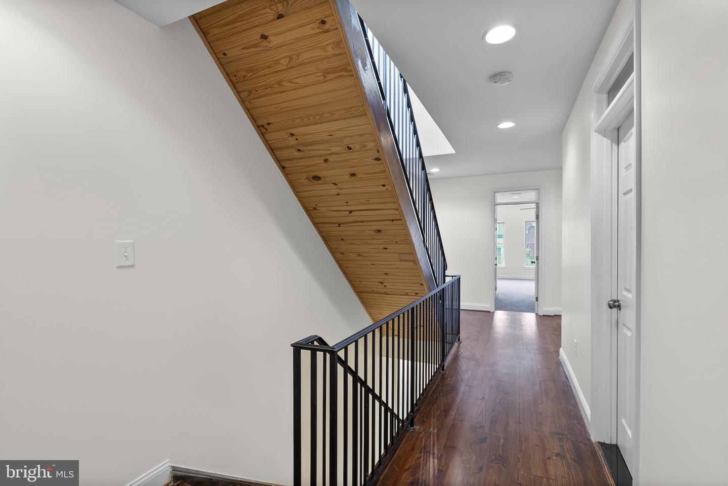 402 E Fort Ave #b Property Photo 8