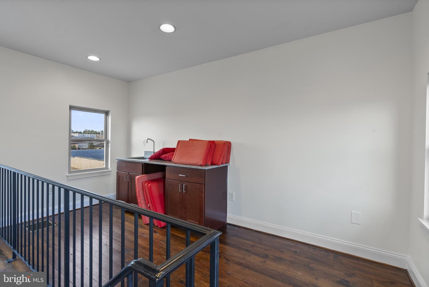 402 E Fort Ave #b Property Photo 9