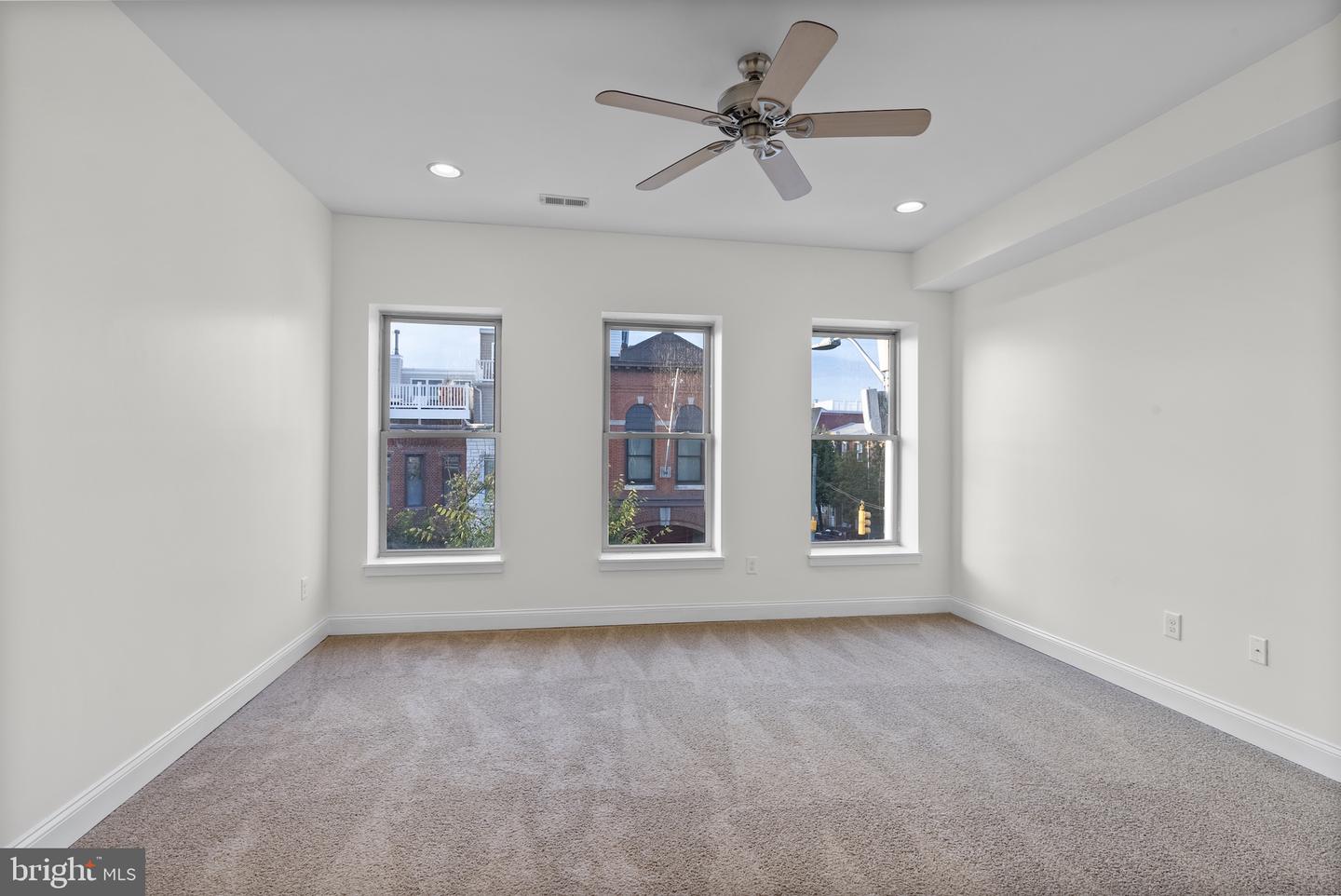 402 E Fort Ave #b Property Photo 10