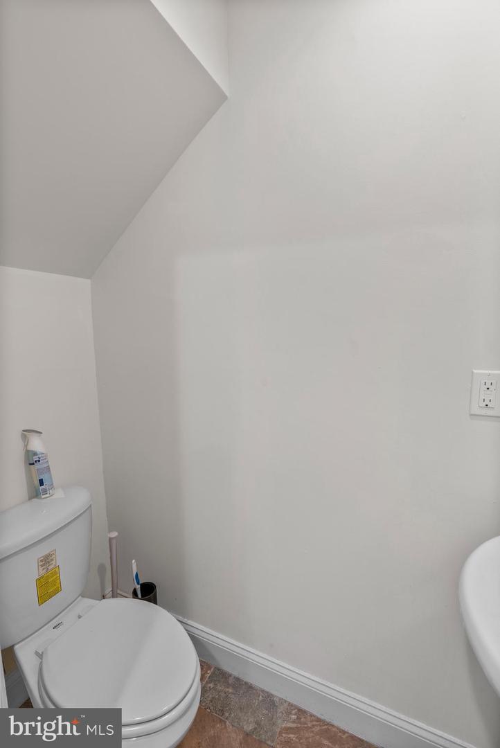 402 E Fort Ave #b Property Photo 28