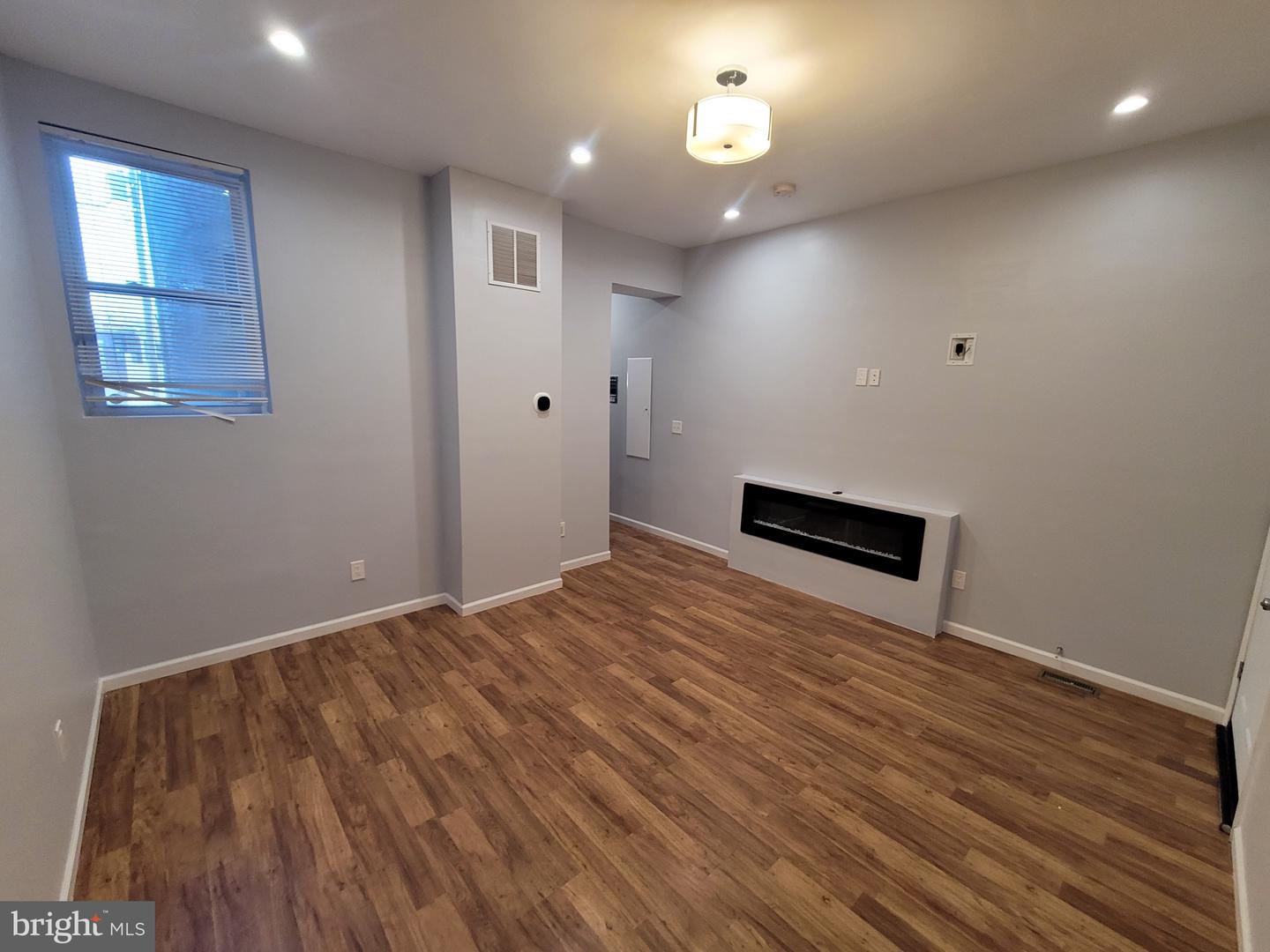 2635 N Calvert St Property Photo 3