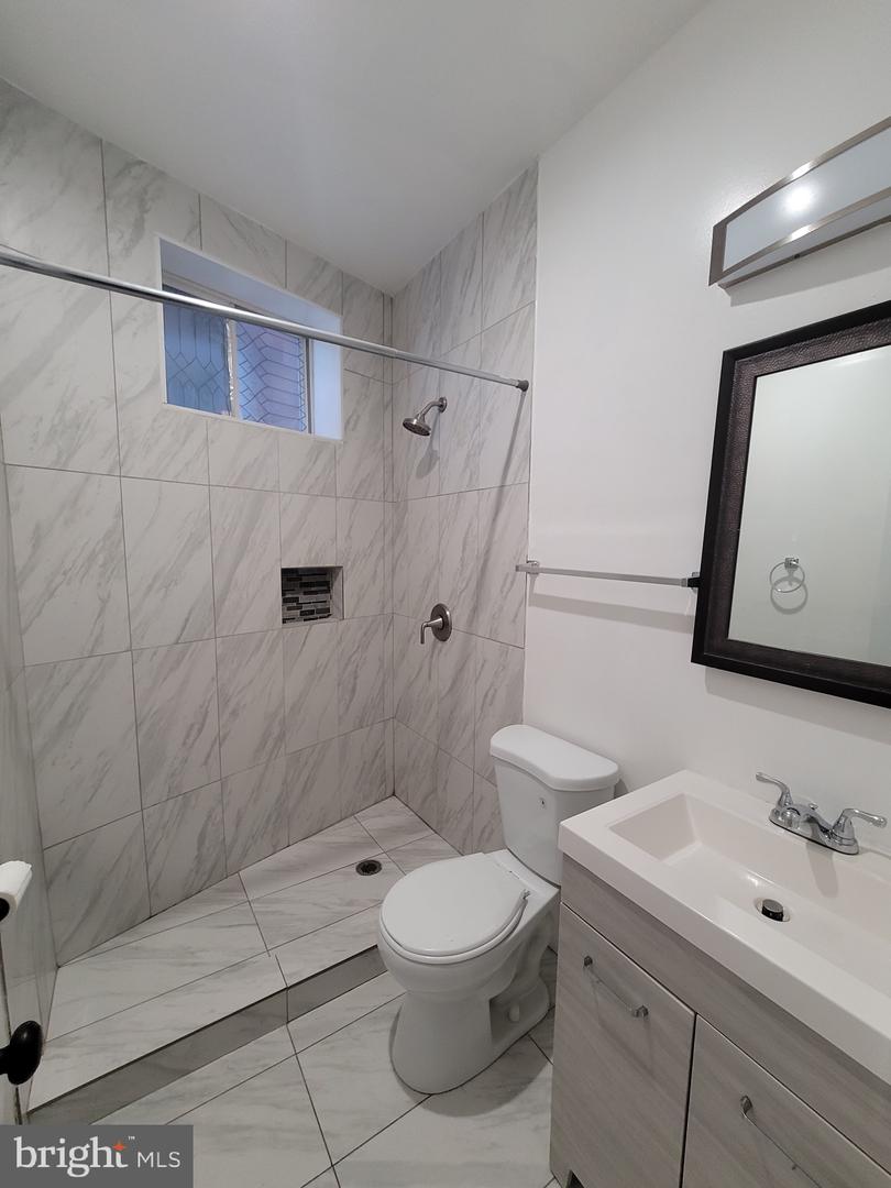 2635 N Calvert St Property Photo 5