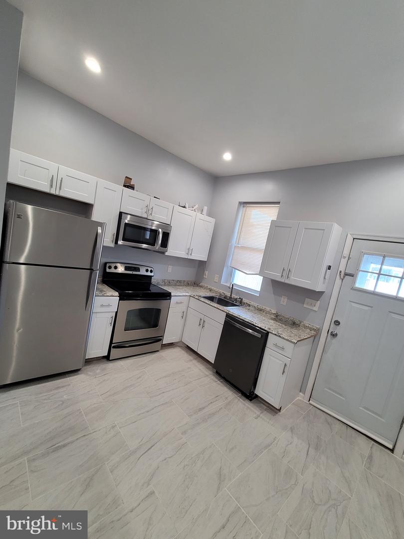 2635 N Calvert St Property Photo 8