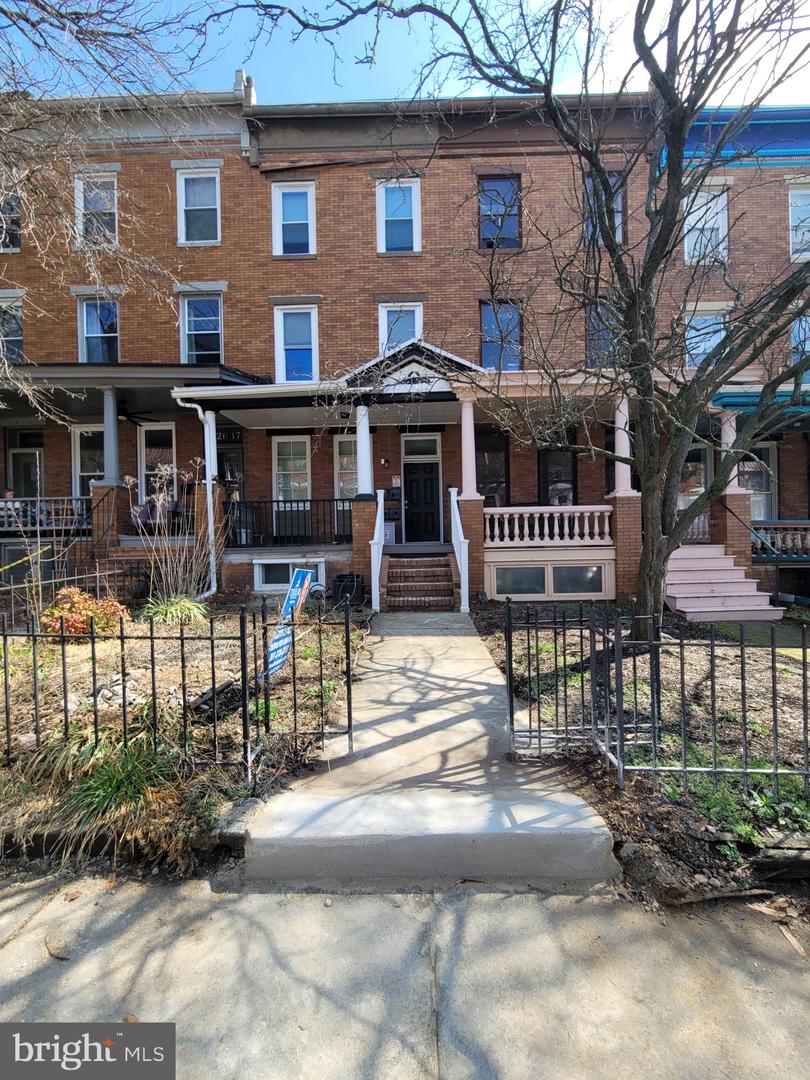 2635 N Calvert St Property Photo 50